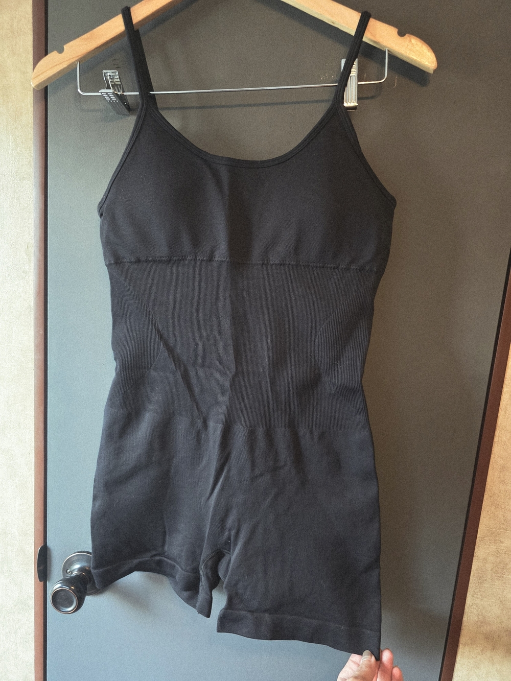 Black Seamless Shapewear Bodysuit - Women's Tank Romper